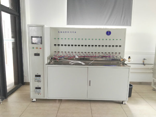 洗碗机碗篮推拉与开关门寿命测试台